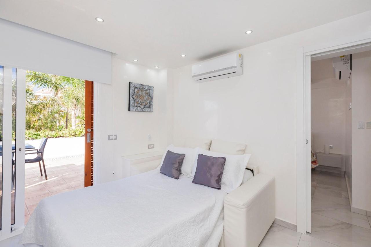 Apartamento Sara En Playa De Las Americas - Sara Vacation アロナ エクステリア 写真